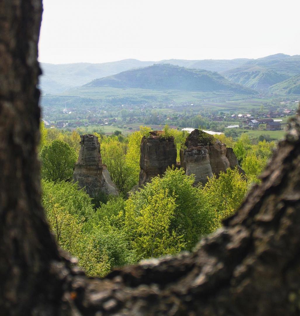 Castelul Ciorii, o bijuterie arhitecturală la doi paşi de Cluj. Ce mai puteţi vizita în zonă