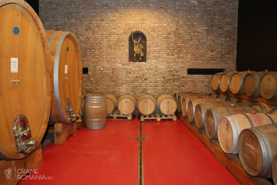 E sezonul strugurilor! Trei crame din apropierea Clujului care merită vizitate + 10 destinaţii europene pentru iubitorii de vinuri