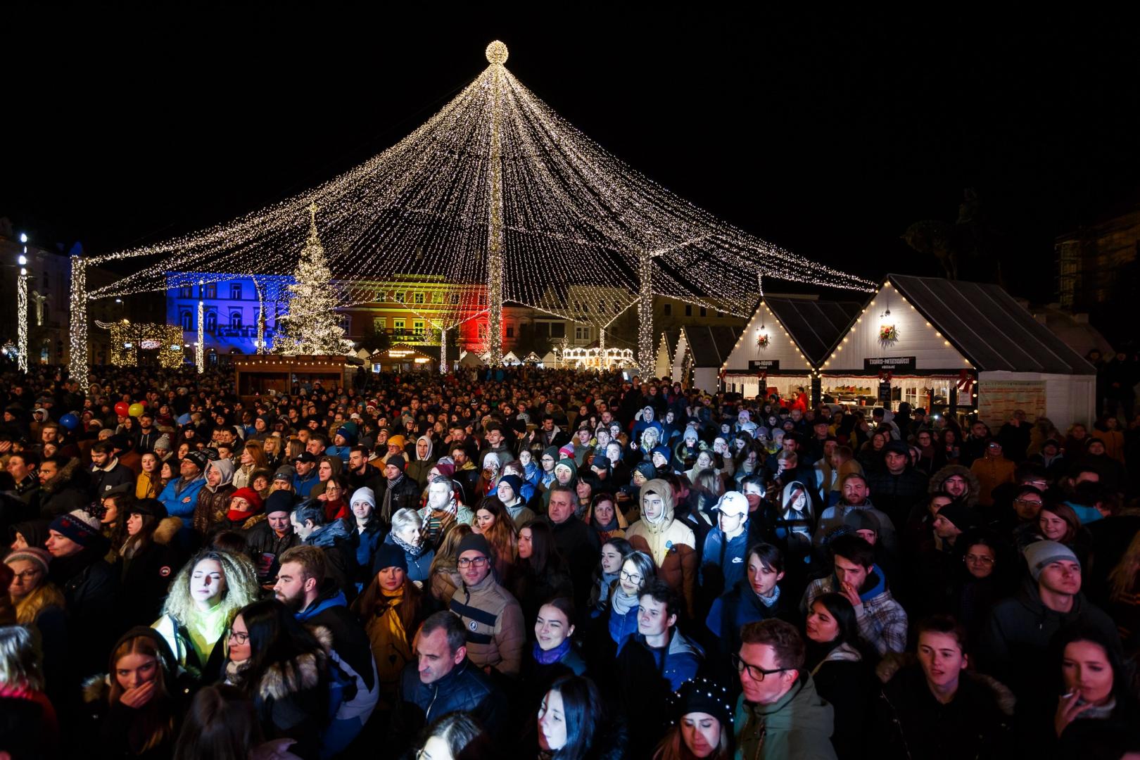 COVID schimbă scenariul de 1 Decembrie. Gata cu parada, hora, concertele și artificiile din centrul Clujului