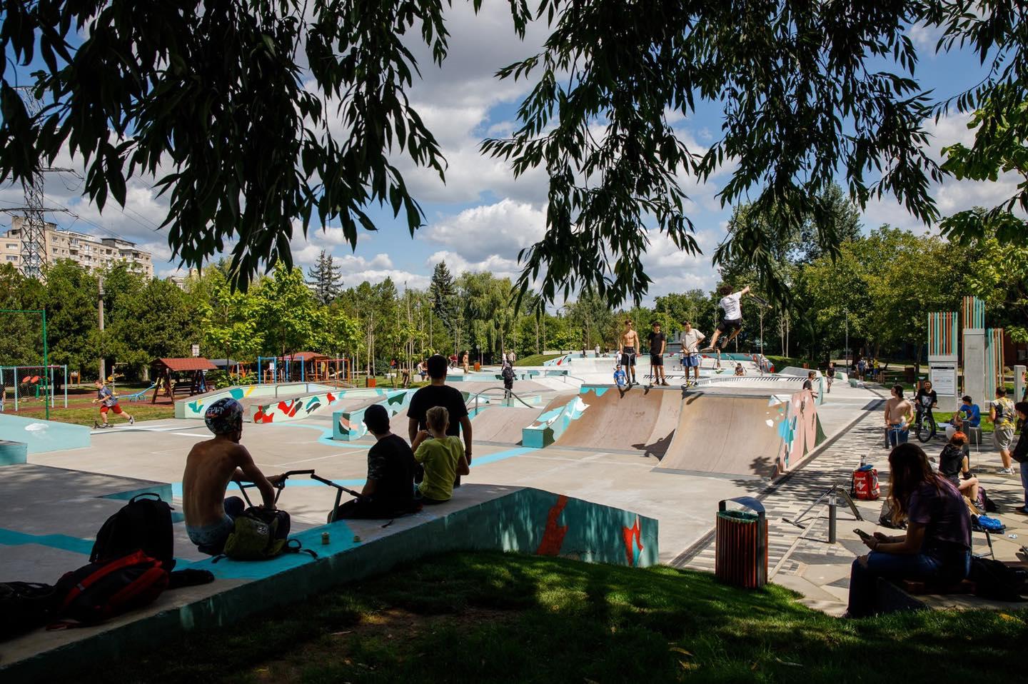 Noua față a skatepark-ului din Rozelor. Modernizarea zonei de agrement a costat peste 3 milioane de lei
