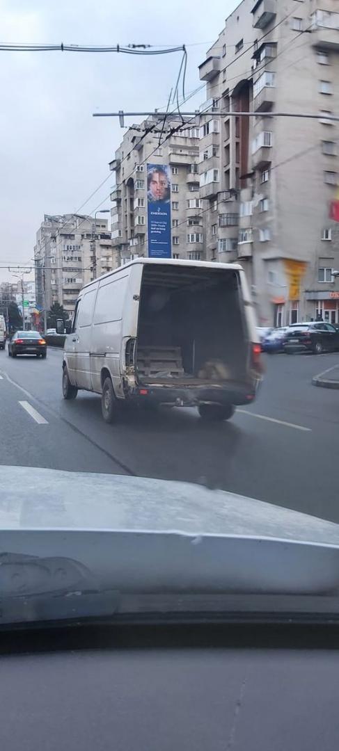 "Fain la Cluj": Ce mai circulă pe şoselele din oraşul comoară