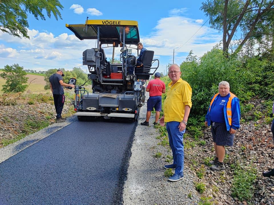 Se lucrează la pista de biciclete din Huedin. Traseul merge pe o fostă cale ferată din Cluj și va fi unul dintre cele mai spectaculoase din țară