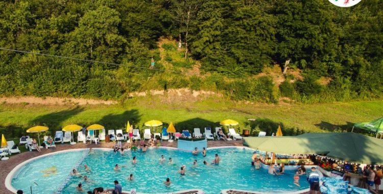 Vine canicula în weekend. Unde ne răcorim în Cluj și la ce preț. De la piscinele din oraș, la aqupark-ul din Florești, până la