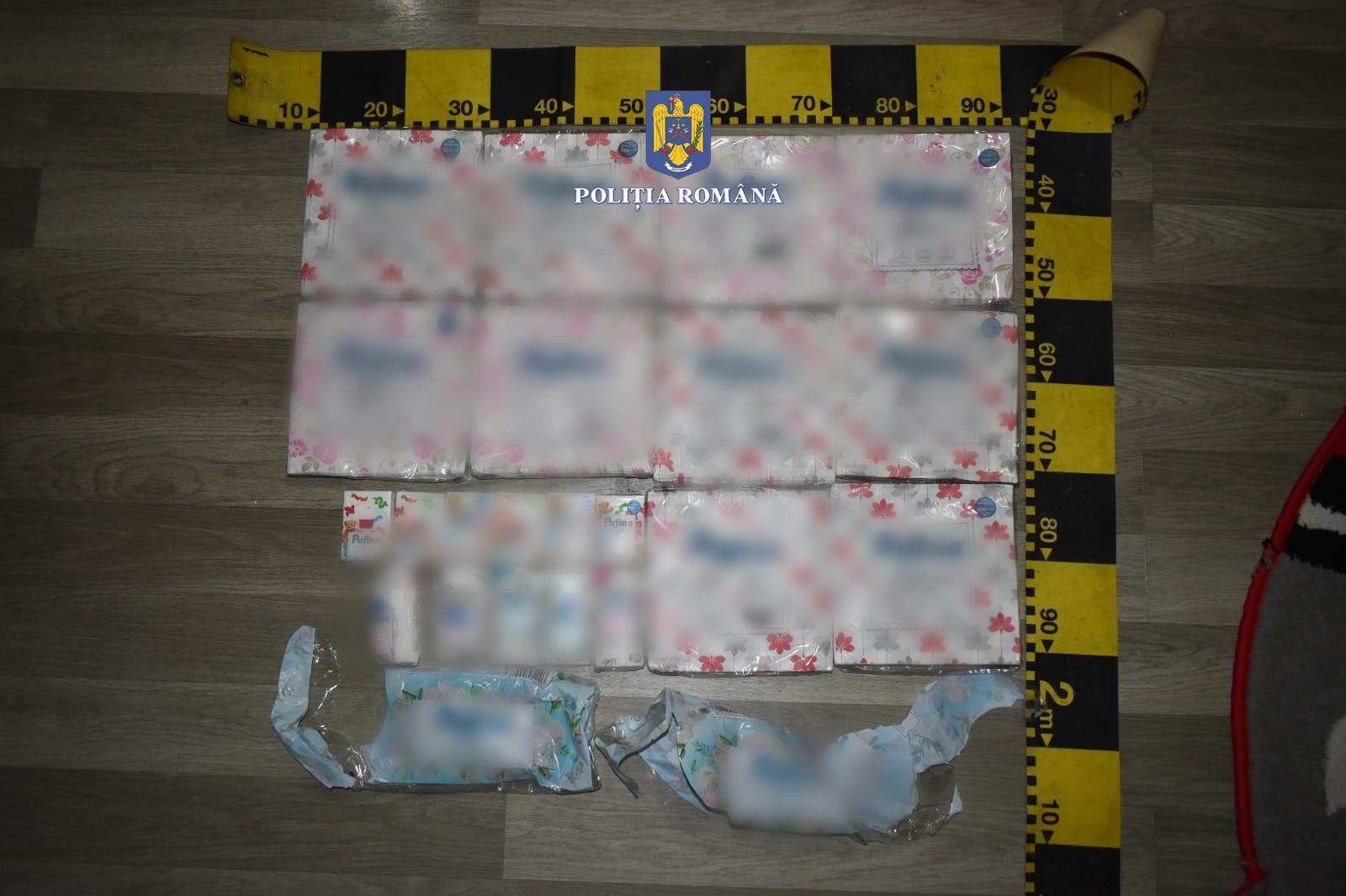 Captură de... HÂRTIE IGIENICĂ. Polițiștii clujeni i-au prins pe hoți după o jumătate de an
