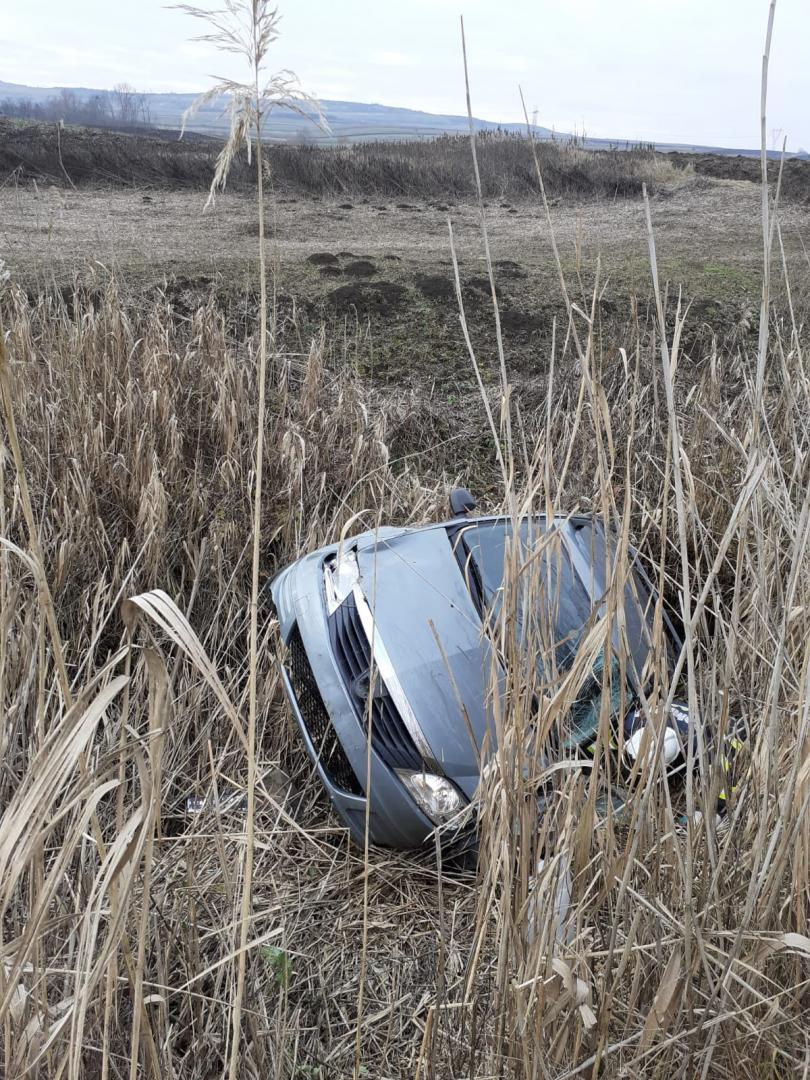 Accident pe un drum din Cluj. Intervin echipaje de salvare