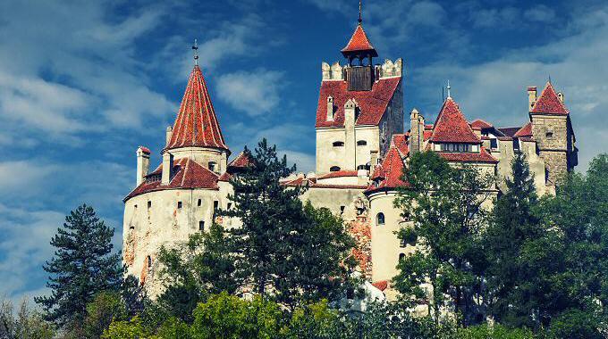 Cele mai frumoase și impunătoare castele din Transilvania. Unul este din Cluj