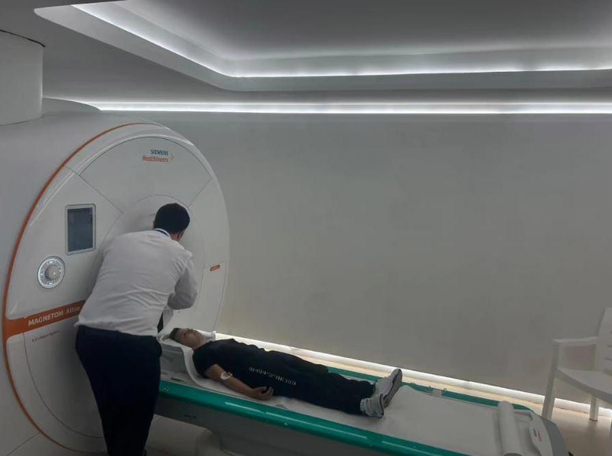 Salvează o inimă! Ajutați-l pe Ștefan să învingă boala. O operație îi poate salva viața!