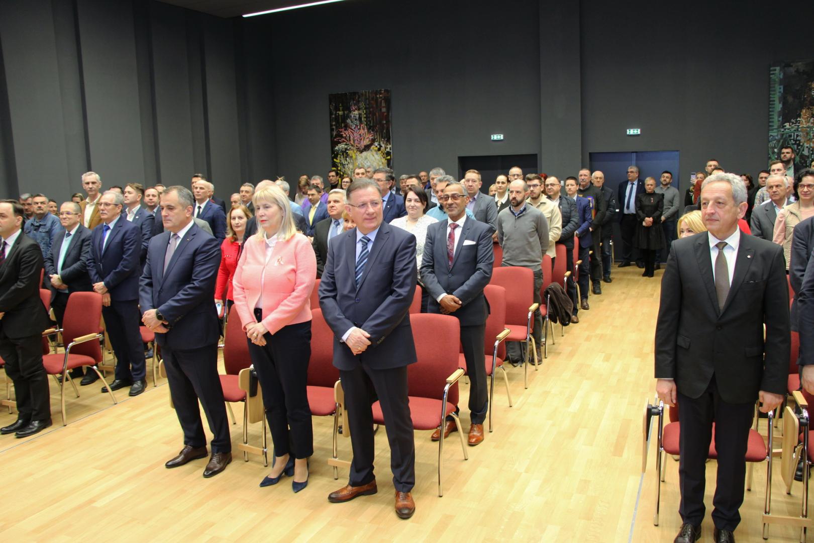 Universitatea Tehnică din Cluj-Napoca a acordat titlul de Doctor Honoris Causa domnului Prof. dr. ing. Gigel Paraschiv