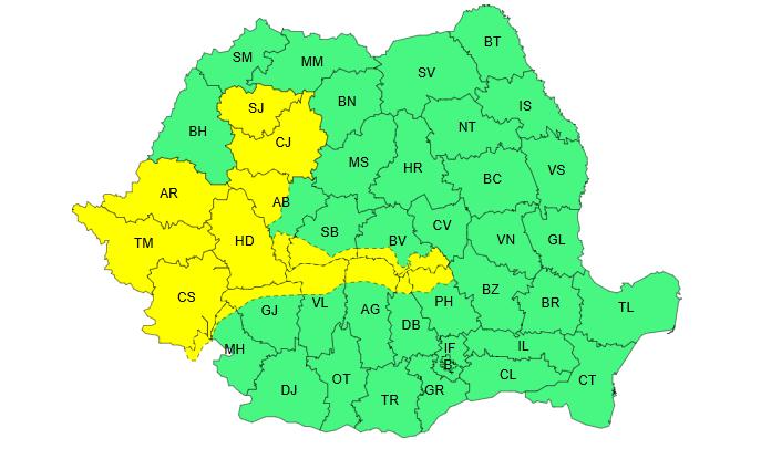 Weekend cu vreme la extreme! Clujul, sub atenționări Cod Galben de CANICULĂ și FURTUNI