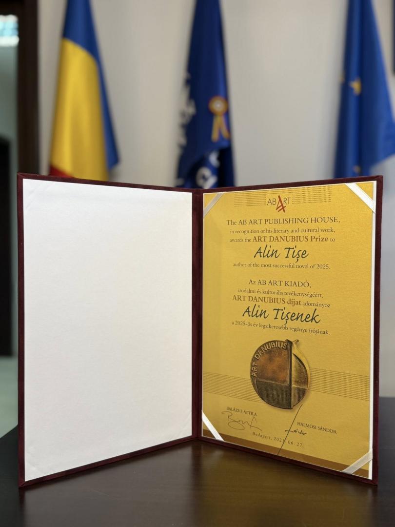Alin Tișe, premiat la prestigiosul târg de carte de la Budapesta: „Un moment important al vieții mele «scriitoricești»!