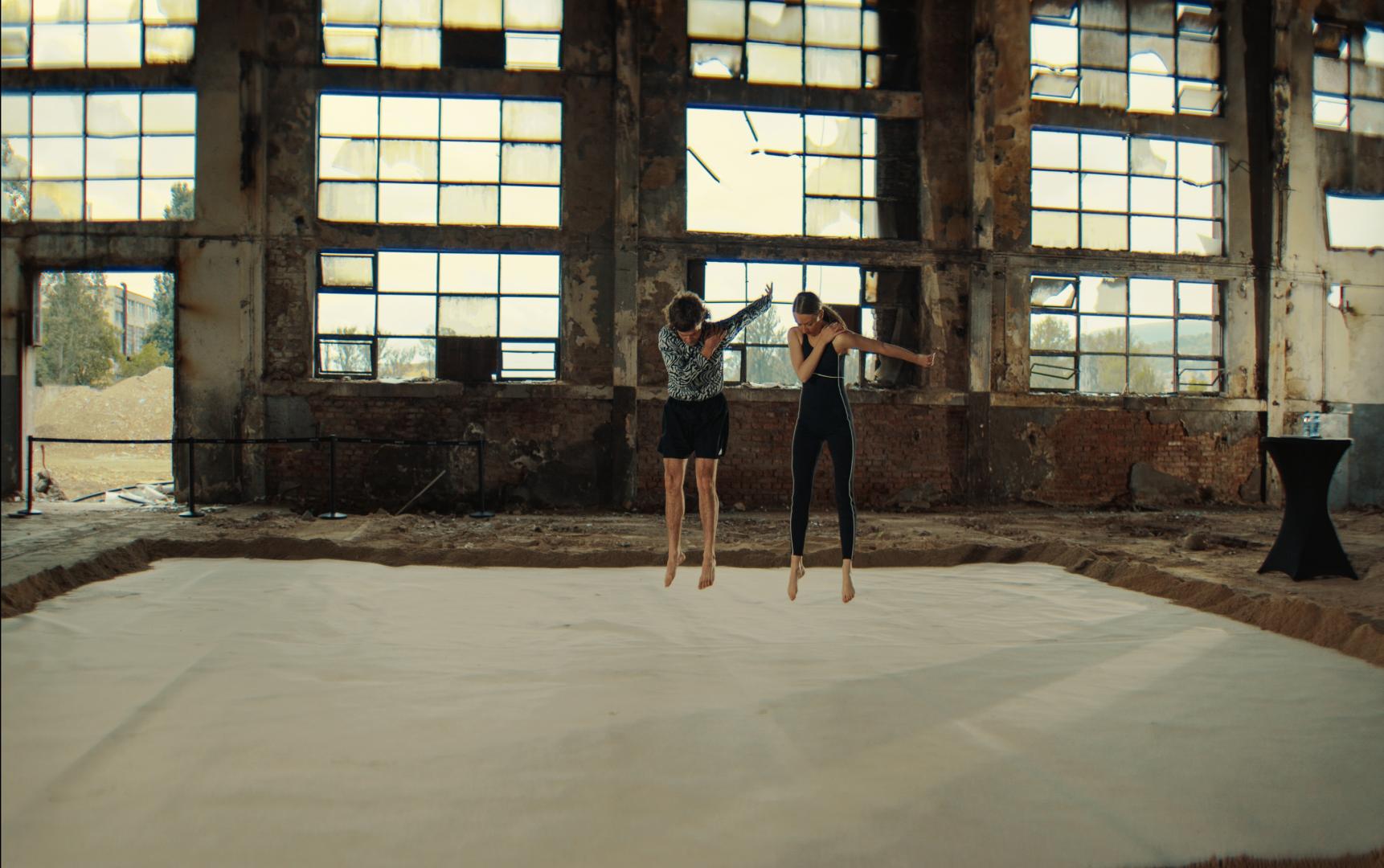 Hala cu Arcade – locul unde trecutul industrial întâlnește artele contemporane