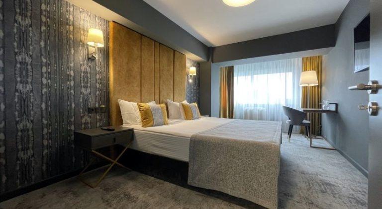 Aprilie la Univers: Gustul primăverii, Socializare after-work & Oferte de neratat pentru Paște și 1 Mai