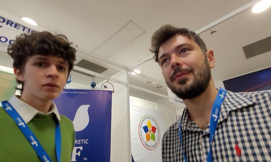 Elevii iau cu asalt T&acirc;rgul Educațional din Cluj-Napoca: &bdquo;Am adus toată oferta &icirc;ntr-un loc. Interacțiunea directă face diferența&rdquo;