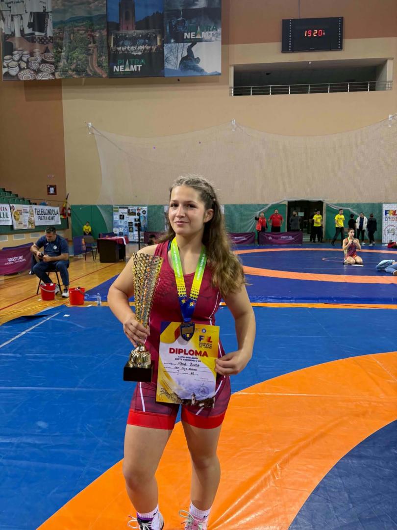 Cinci victorii și Zara Bunea c&acirc;știgă Cupa Rom&acirc;niei U20 la doar 16 ani