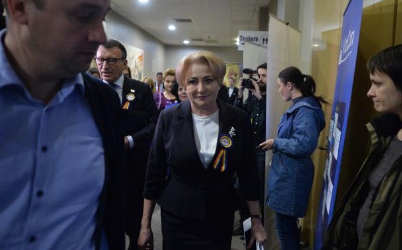 Timmermans, despre discuţia cu Dăncilă în care premierul României i-a cerut explicit ridicarea MCV-ului: Cum ar fi să puteţi moderniza podurile, infrastructura
