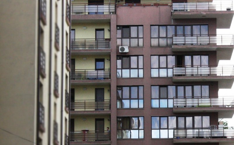 Ohooo... Pe Frunzişului răsare un bloc cu 15 etaje. Cum îşi bate Primăria singură cuie în talpă