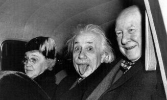 Povestea celebrei fotografii în care Einstein apare cu limba scoasă