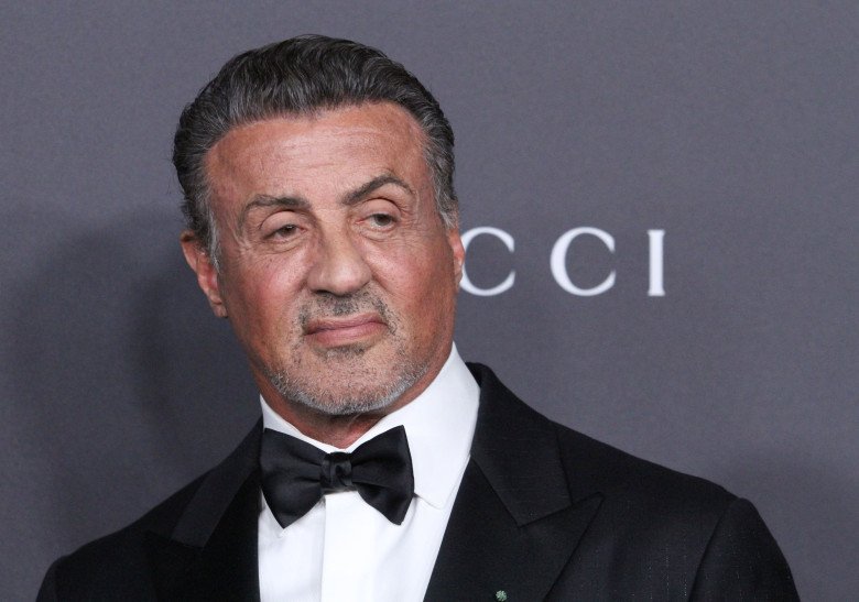 Sylvester Stallone demonstrează că este în continuare în formă, la 71 de ani