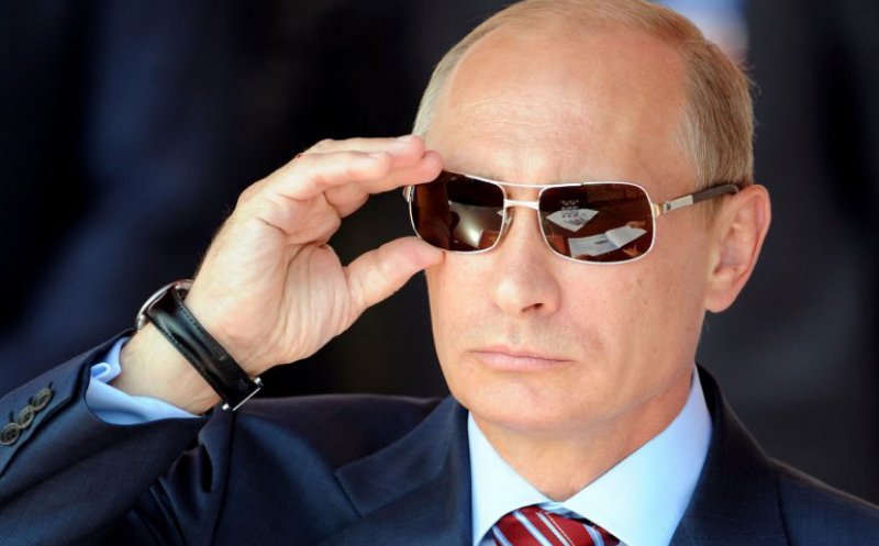 Vladimir Putin a câştigat alegerile prezidenţiale din Rusia, cu peste 76%  din voturi