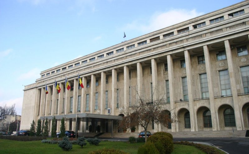 Guvernul vrea să modifice legea achiziţiilor publice