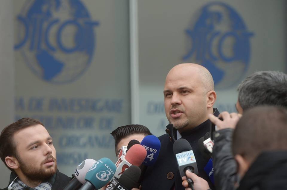 Ungureanu, show la Consiliul Local. A cerut bani pentru spitale și a solicitat bisericilor să renunțe la partea lor