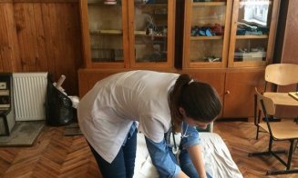 Consultaţii şi investigaţii medicale gratuite în satul Răchiţele. Printre pacienţi, mama lui Emil Boc