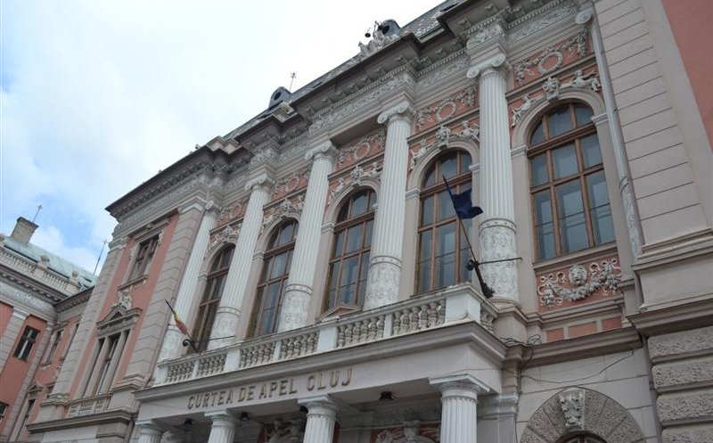 Bărbat de 70 de ani, condamnat la Cluj pentru infracţiuni asimilate terorismului. Poate merge la puşcărie