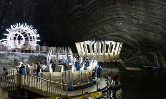 Cum explică Salina Turda incidentul din Vinerea Mare, când 19 turişti au rămas blocaţi în roata panoramică