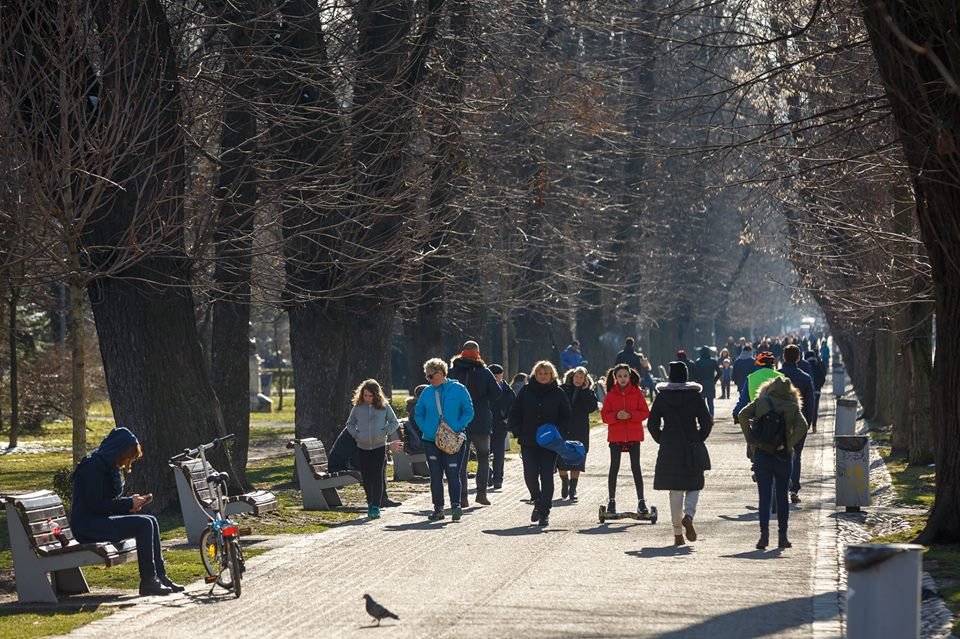 Populaţia României îmbătrâneşte accelerat. 3 milioane de români vor dispărea în următorii 30 de ani