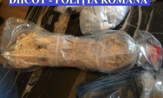 Cocaină, LSD, ecstasy! Doi traficanţi de droguri, prinşi în flagrant la Cluj