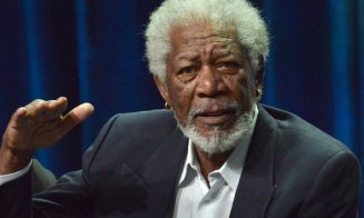 Morgan Freeman, acuzat de hărţuire sexuală. „Tot încerca să-mi ridice fusta şi m-a întrebat dacă port lejerie intimă”