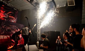 A apărut albumul-document al unui fotoreporter mistuit de incendiul de la Colectiv