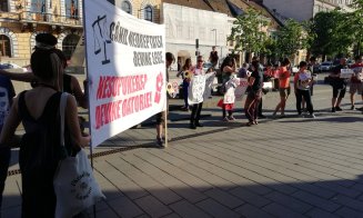 Decizia Curții Constituționale a scos clujenii în stradă: ”CCR, sluga roșie”