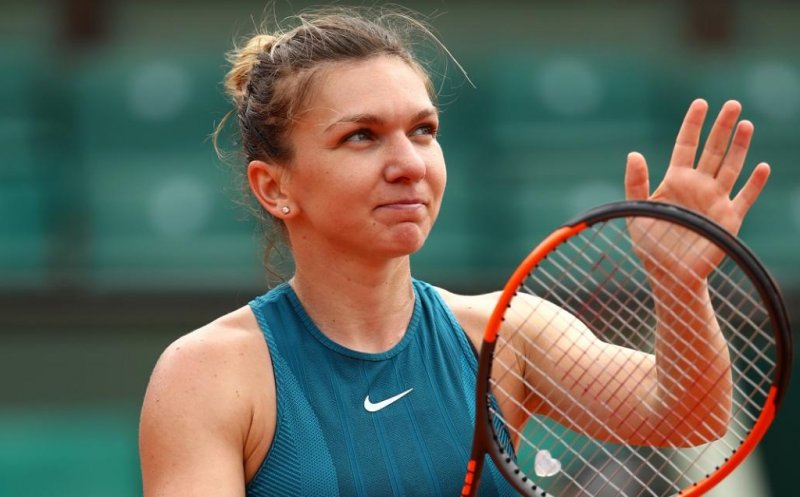 Simona Halep, alungată de pe arena principală de la Roland Garros pe un teren obscur