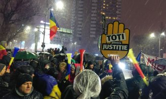 Protestatarii #rezist anunţă un protest în acelaşi timp cu cel organizat de PSD