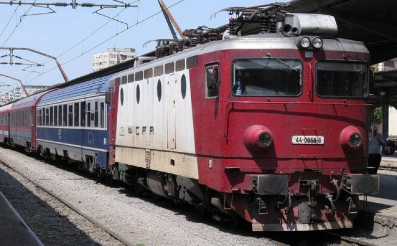 Mai multe trenuri din Cluj spre litoral