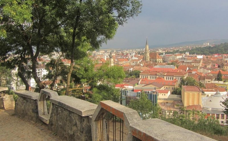 Piaţa imobiliară din Cluj, la pragul de  1.500 de euro/mp. Ansamblurile noi câştigă teren