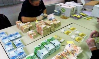 România se împrumută cu o sumă uriașă pentru trei decenii de acum încolo