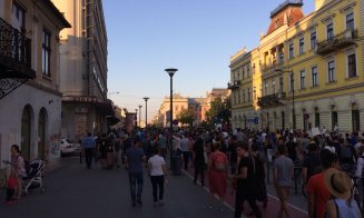 Mii de clujenii au ieșit din nou în stradă: ”Ultima soluție, încă o revoluție”