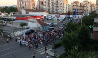 Mii de clujenii au ieșit din nou în stradă: ” ”Dragnea - jos, jos, ești un ticălos””