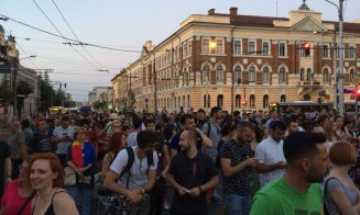 Mii de clujenii au ieșit din nou în stradă: ” Dragnea - jos, jos, ești un ticălos”