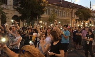 Mii de clujenii au ieșit din nou în stradă: ” Dragnea - jos, jos, ești un ticălos”