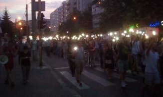 O nouă zi de proteste în centrul Clujului: ”Viitor european, nu ca în Teleorman”