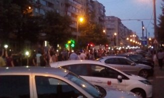 O nouă zi de proteste în centrul Clujului: ”Viitor european, nu ca în Teleorman”