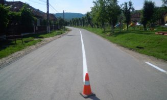 Lucrări de marcaje rutiere pe mai multe drumuri din Cluj