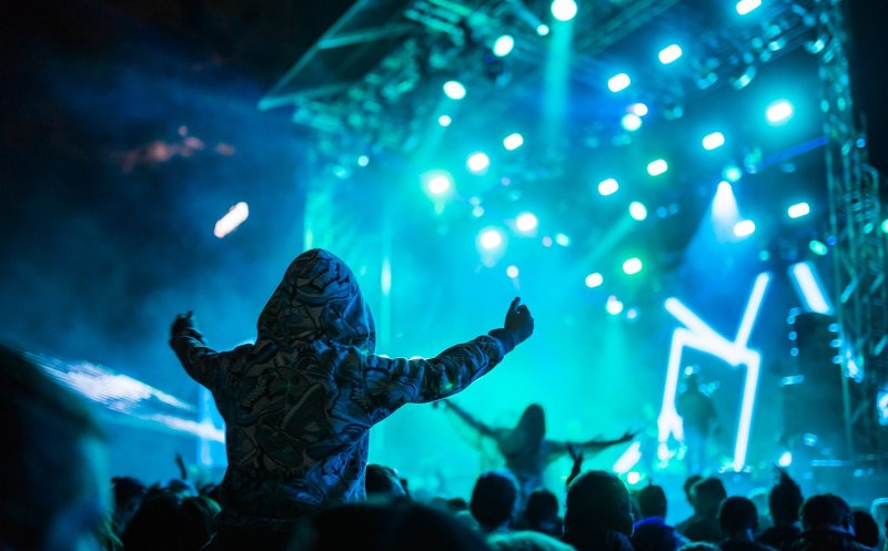 Mesajul poliţiştilor clujeni pentru cei care vin la festival: Dacă răciţi, aveţi grijă ce „pastile” luaţi!