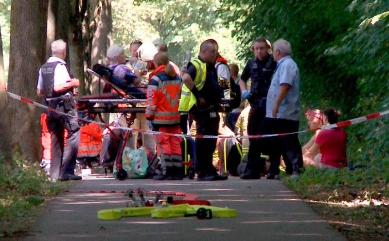 Un individ a înjunghiat la întâmplare 12 oameni aflaţi într-un autobuz