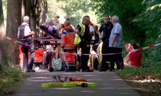 Un individ a înjunghiat la întâmplare 12 oameni aflaţi într-un autobuz