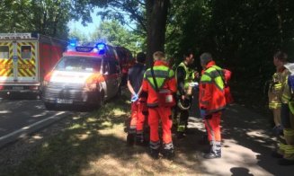 Un individ a înjunghiat la întâmplare oamenii aflaţi într-un autobuz