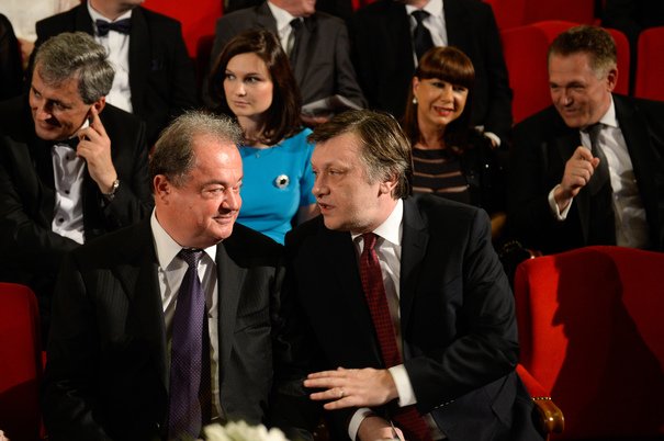Culisele PNL.Revenirea lui Blaga adânceşte prăpastia între foştii pedelişti şi vechii liberali